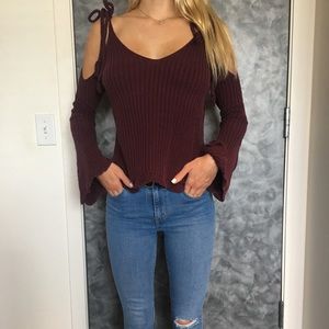 Maroon sweater